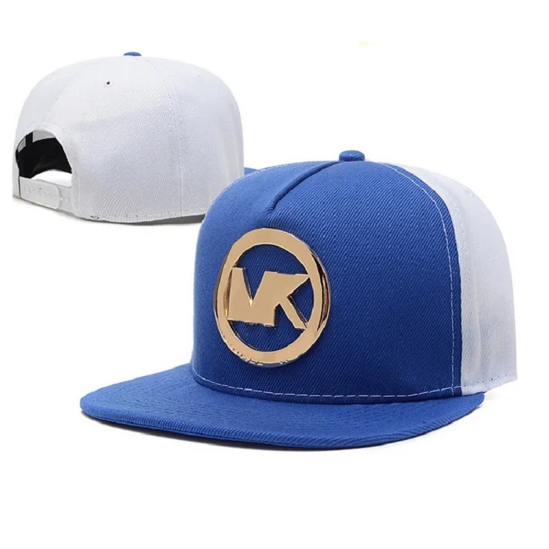 Tukkumyynti mukautettu kultametallilevy logo snapback caps hatut