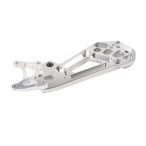 Tarkkuus CNC -sorvin koneistusosat sähköajoneuvon moottoripyörätarvikkeet ketjun linkki etuhaarukka