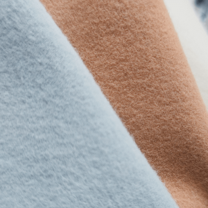 Pehmo paksuntaa tiukkoja joogahousuja