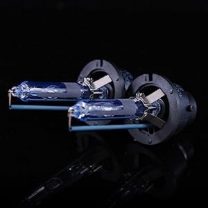 D4R -auton ajovalojen ksenonilamppu