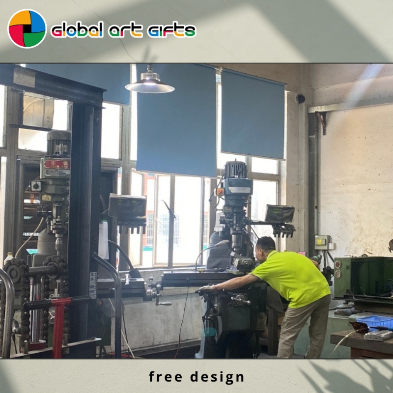 Matka ideasta todellisuuteen: Mukautetun mitalin muotoilu