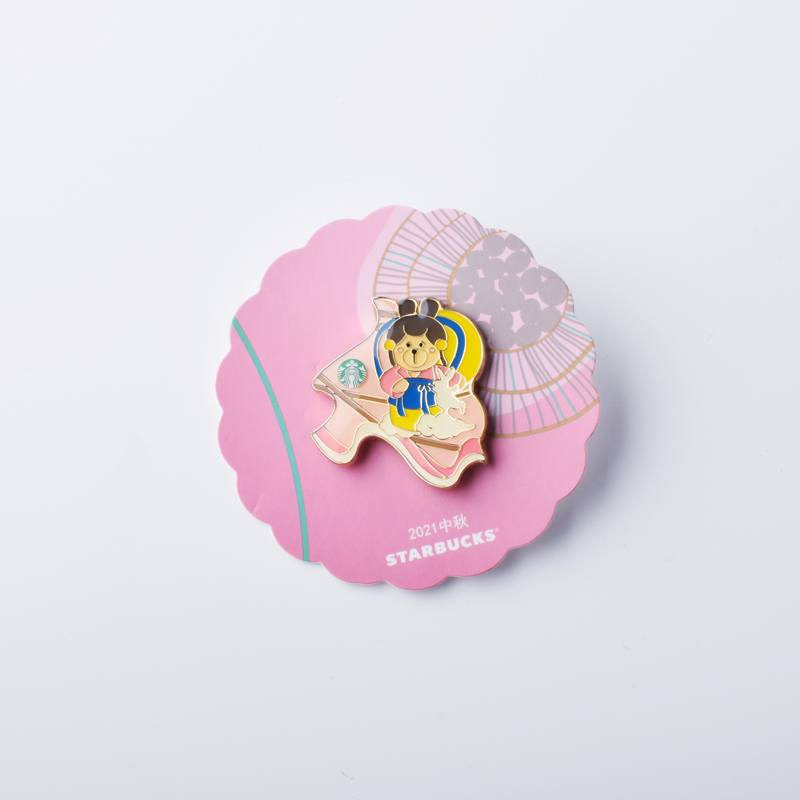 Räätälöity jäljitelmä emali Comic Image Logo -merkki, ilmainennäytemaksu, soveltuva keräilylle, kultametallimerkinnät,nasta, pehmeä emali