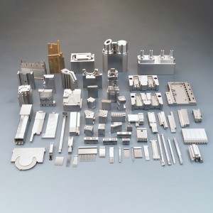 Täysin jalostetut muottikomponentit