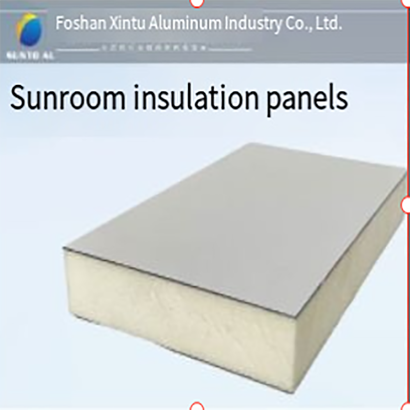 Alumiiniseos eristetyt litteät paneelit katolla