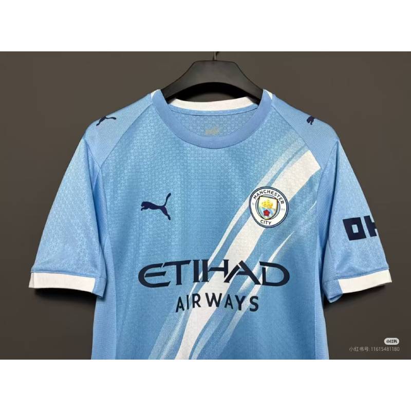 25/26 Manchester City\Kotipaita
